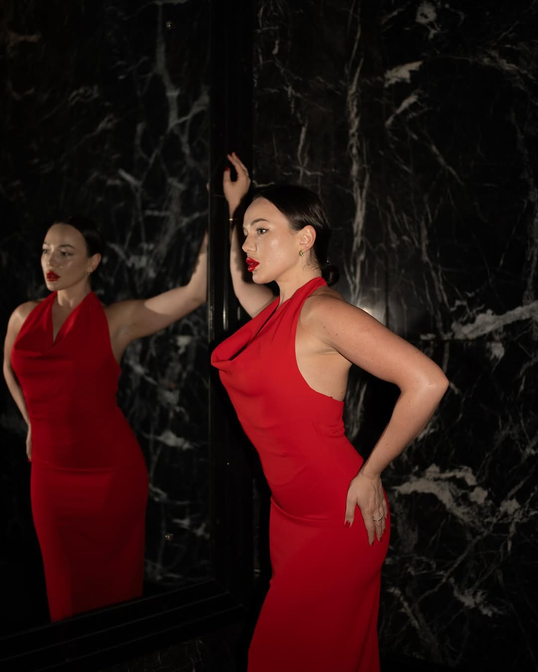 Звезда "Холостяка" выходит замуж: фото роскошного кольца с бриллиантом