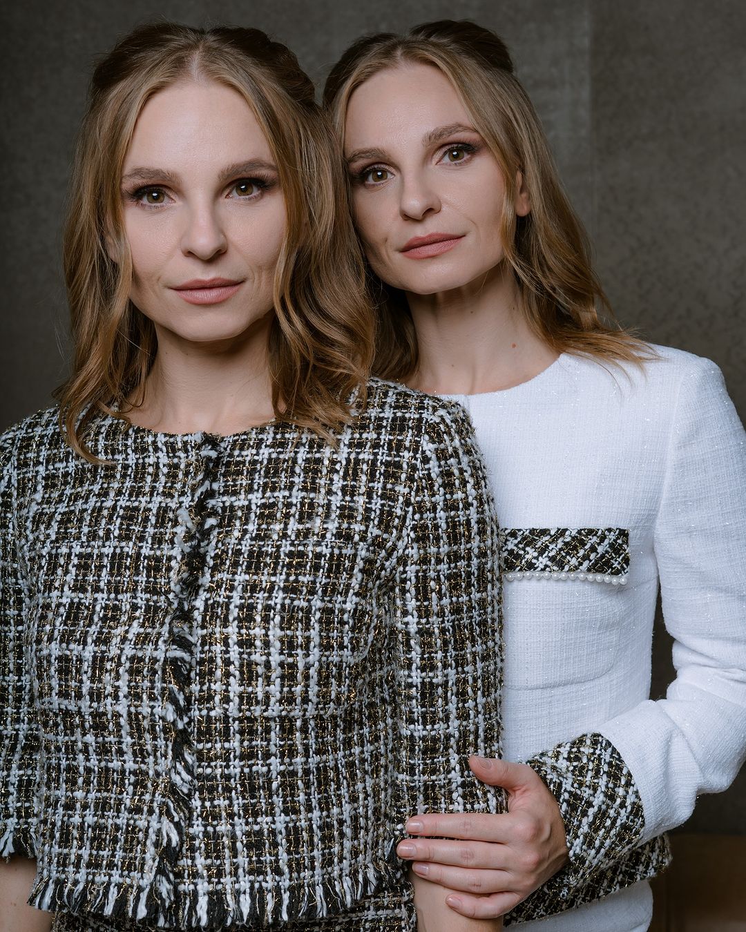 Вопрос о Крыме едва не стоил им карьеры: что стало с сестрами Опанасюк из дуэта Anna Maria