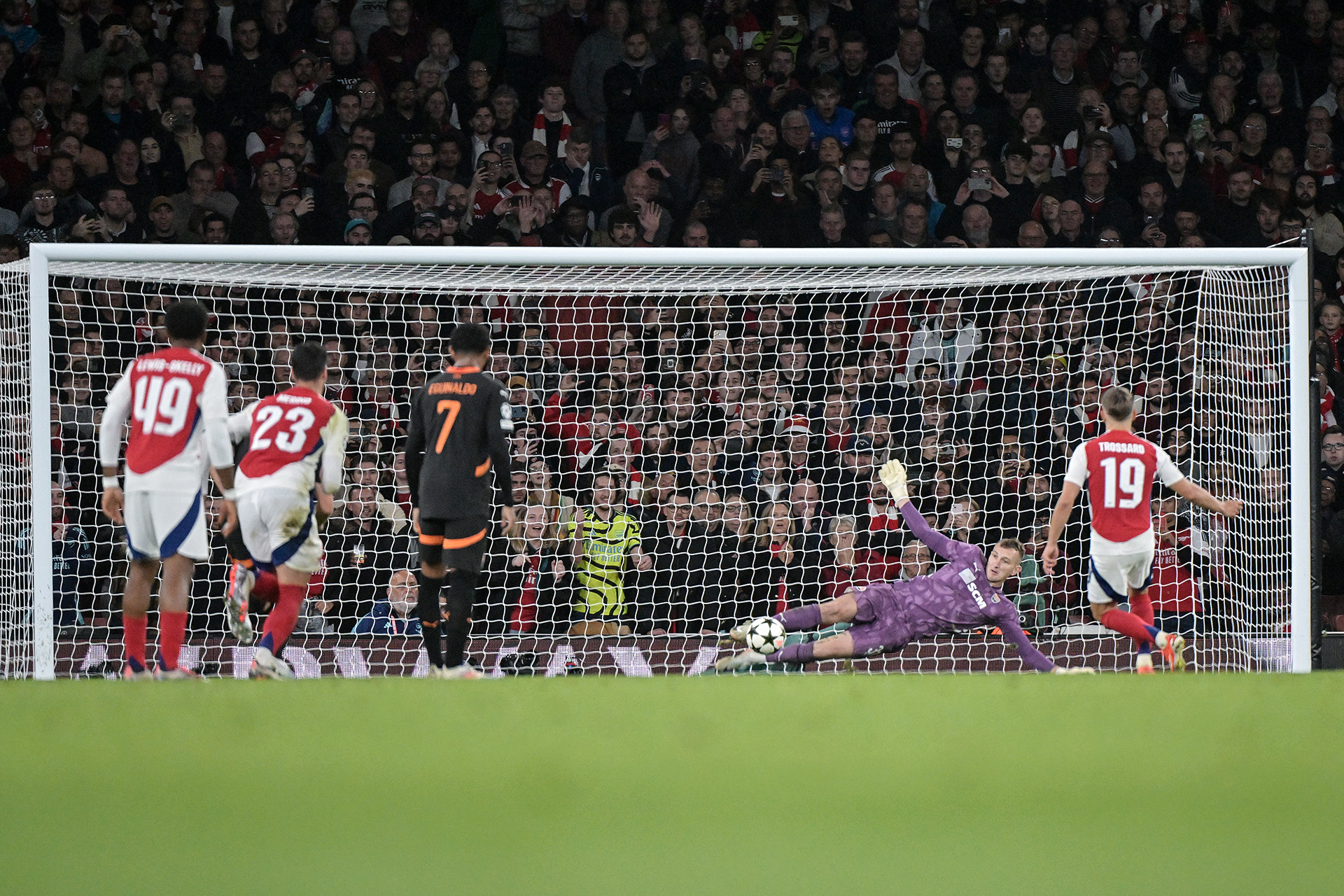 "Шахтар" із прикрим курйозом програв "Арсеналу" в Лізі чемпіонів