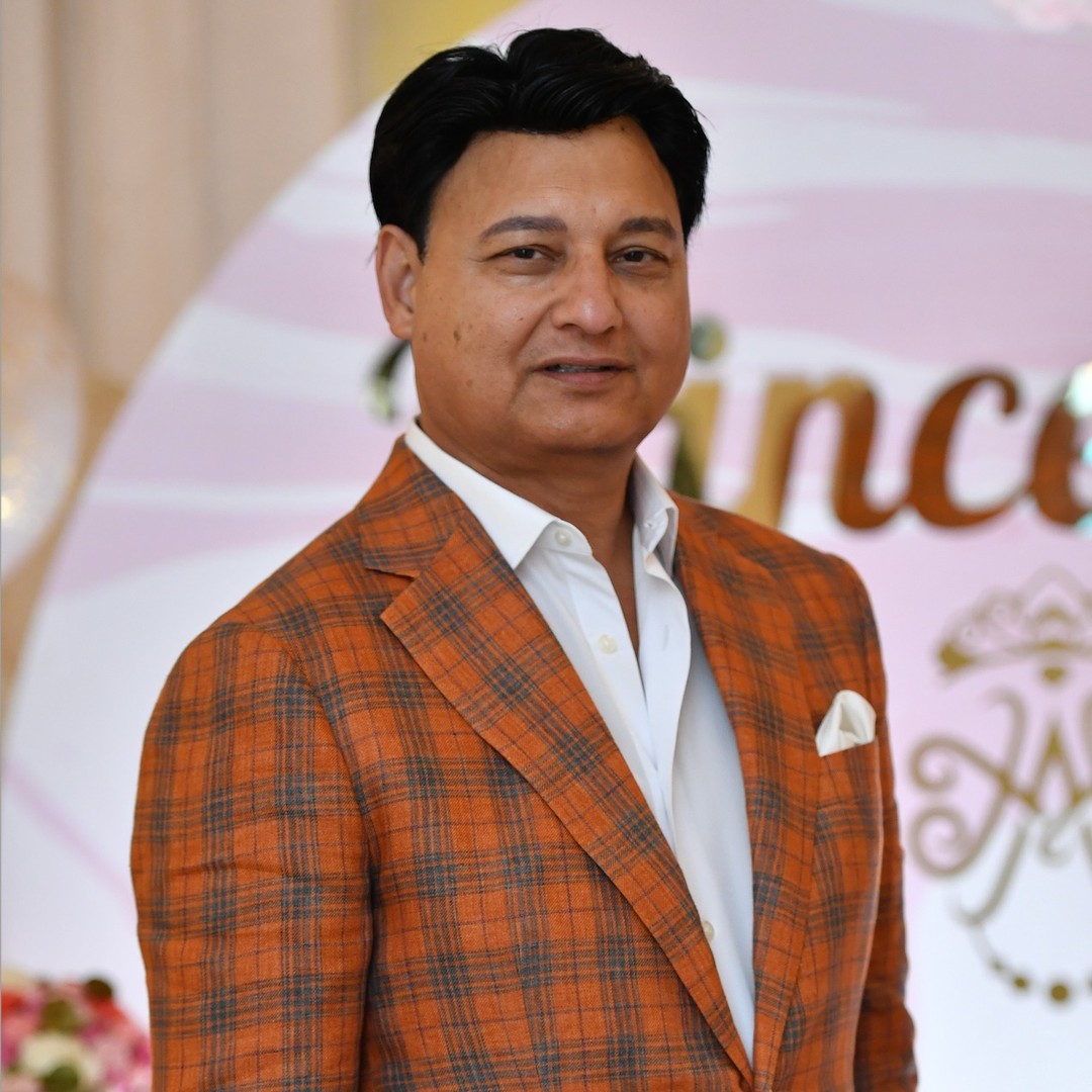 70-летний миллиардер Захур признался, делал ли "уколы красоты" и пластические операции