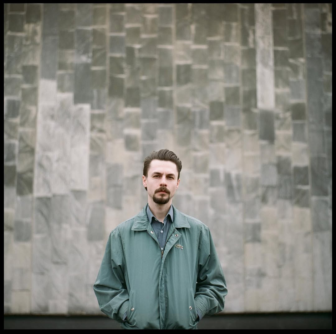 Відомий співак висловився про Пивоварова. Раніше він назвав його пісні "несмаком"