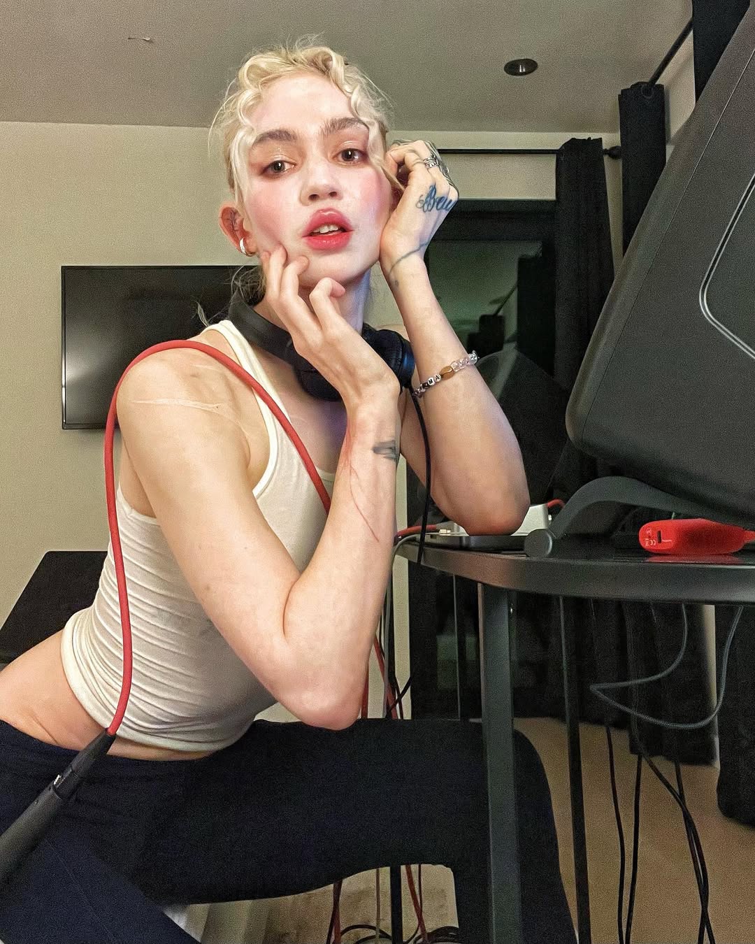 Без "блату" і гучних продюсерів: 5 зірок, які самі проклали шлях до світової сцени