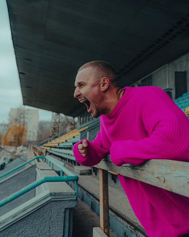 Зірка українських серіалів здивував зміною образу на тлі чуток про розрив з обраницею: "Нова реальність"