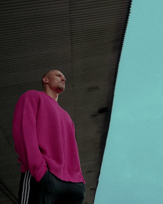 Зірка українських серіалів здивував зміною образу на тлі чуток про розрив з обраницею: "Нова реальність"