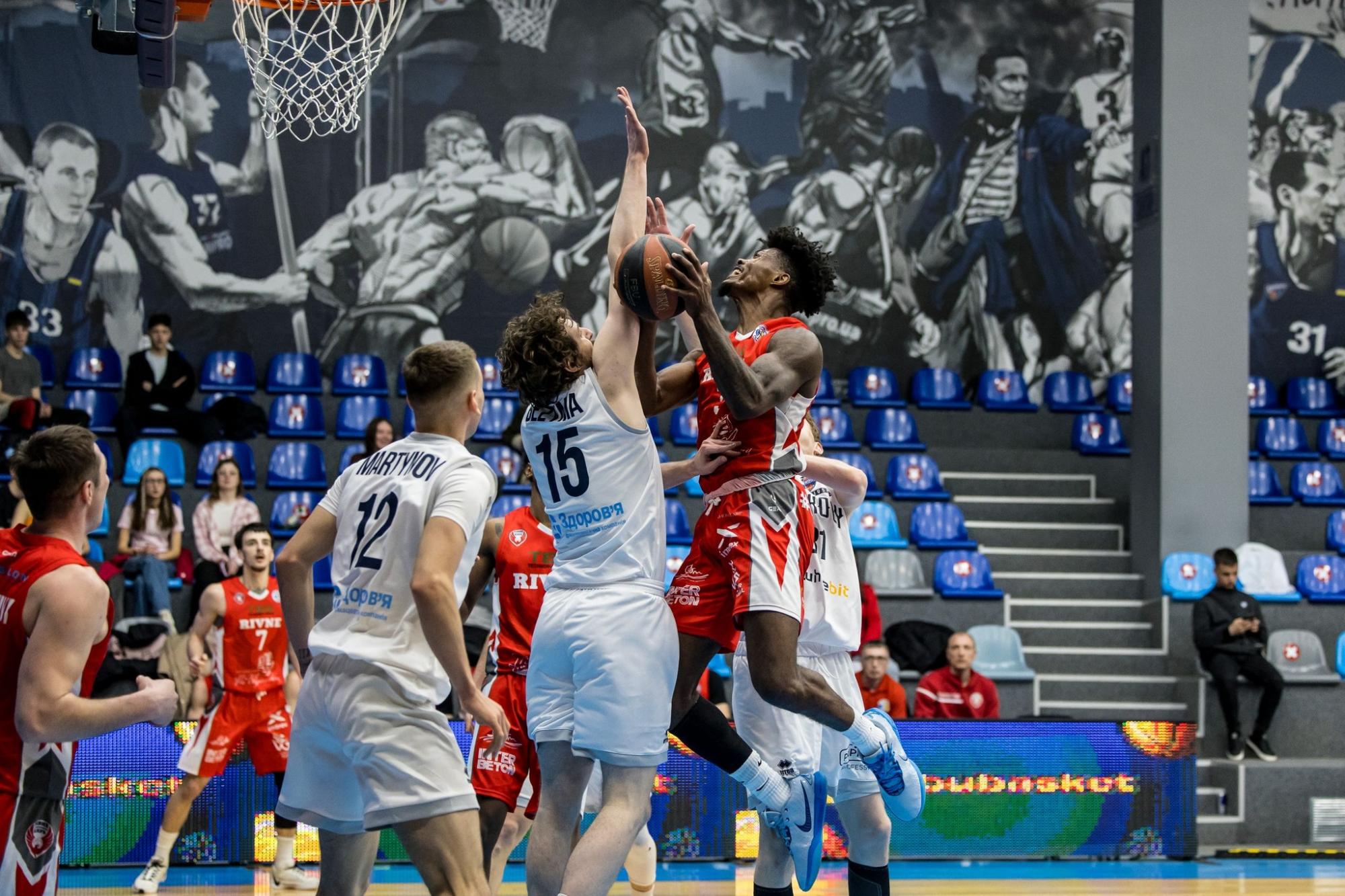 Фармкомпания "Здоровье" поддержала харьковских баскетболистов