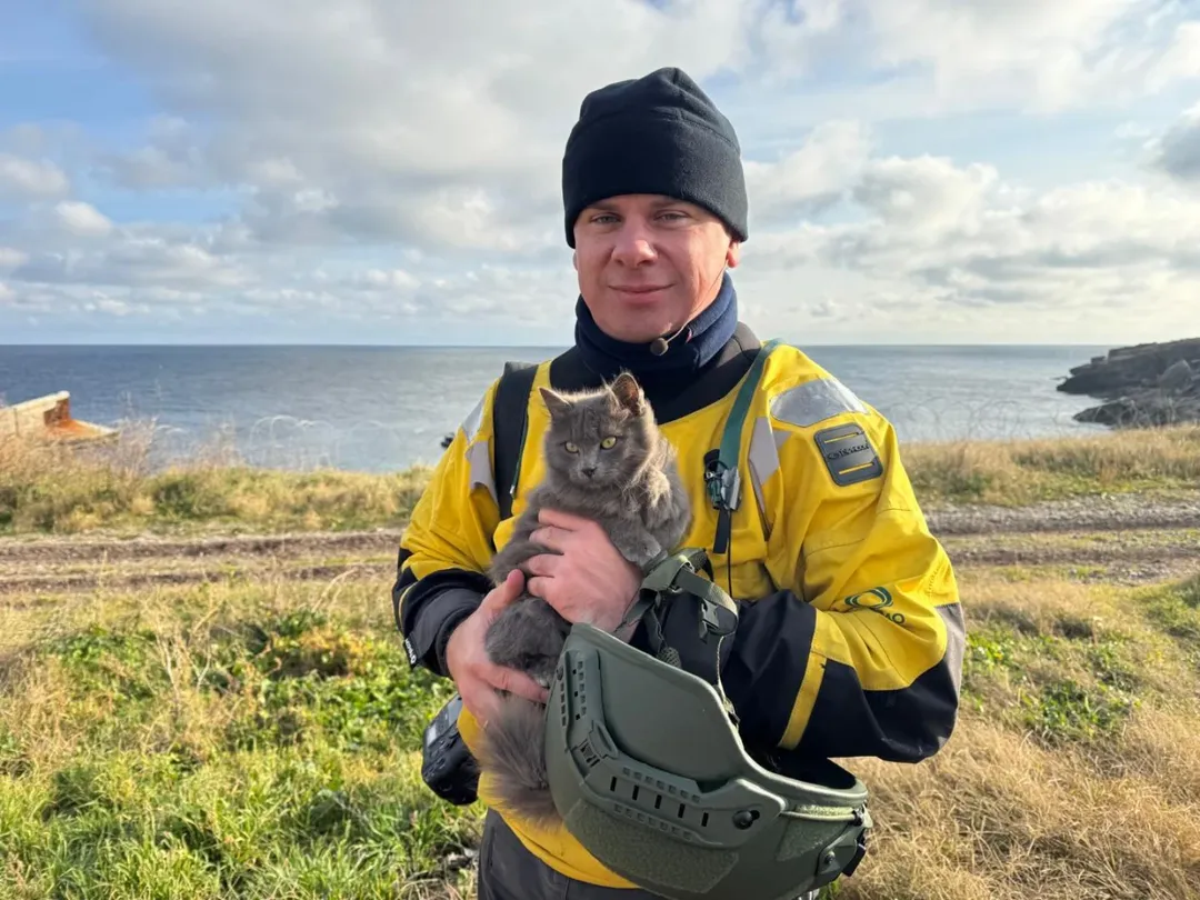 Скандал з Дмитром Комаровим: у ведучого відповіли на хейт через "Світ навиворіт" російською мовою