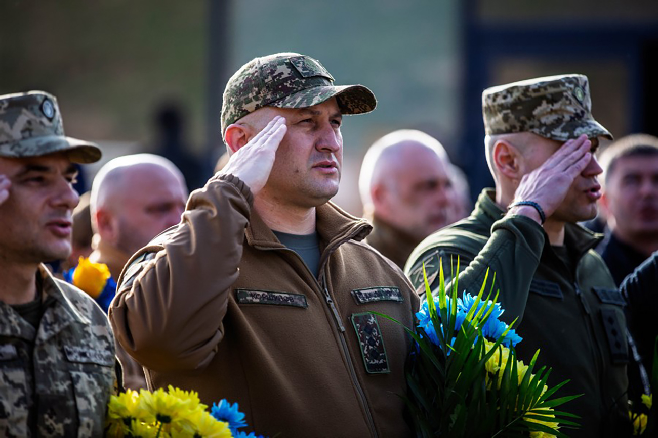 "Символы героизма и славы": украинцы поздравляют добровольцев с их днем и благодарят за службу