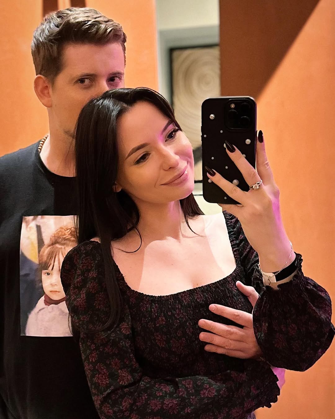 Вася Харізма вперше розповів про свою кохану Яну, яка "має ідеальну фігуру" (фото)