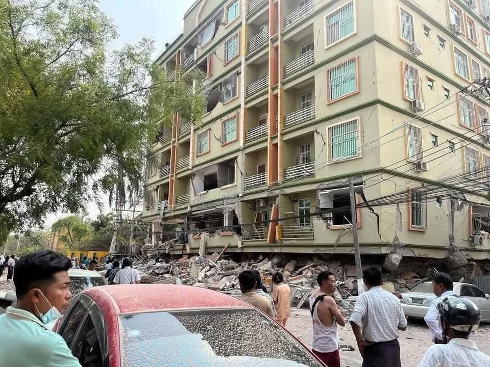 Кинулась спасать ребенка: королева красоты погибла под завалами современного ЖК