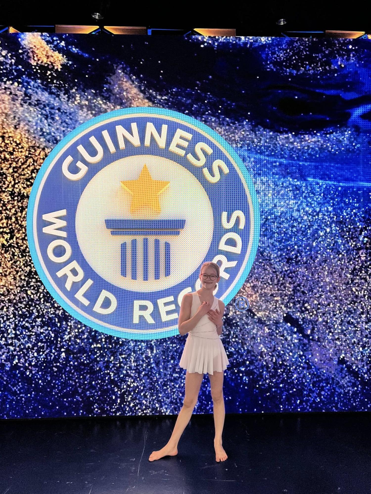 12-летняя украинка установила мировой рекорд: ее трюк на пилоне поразил всех