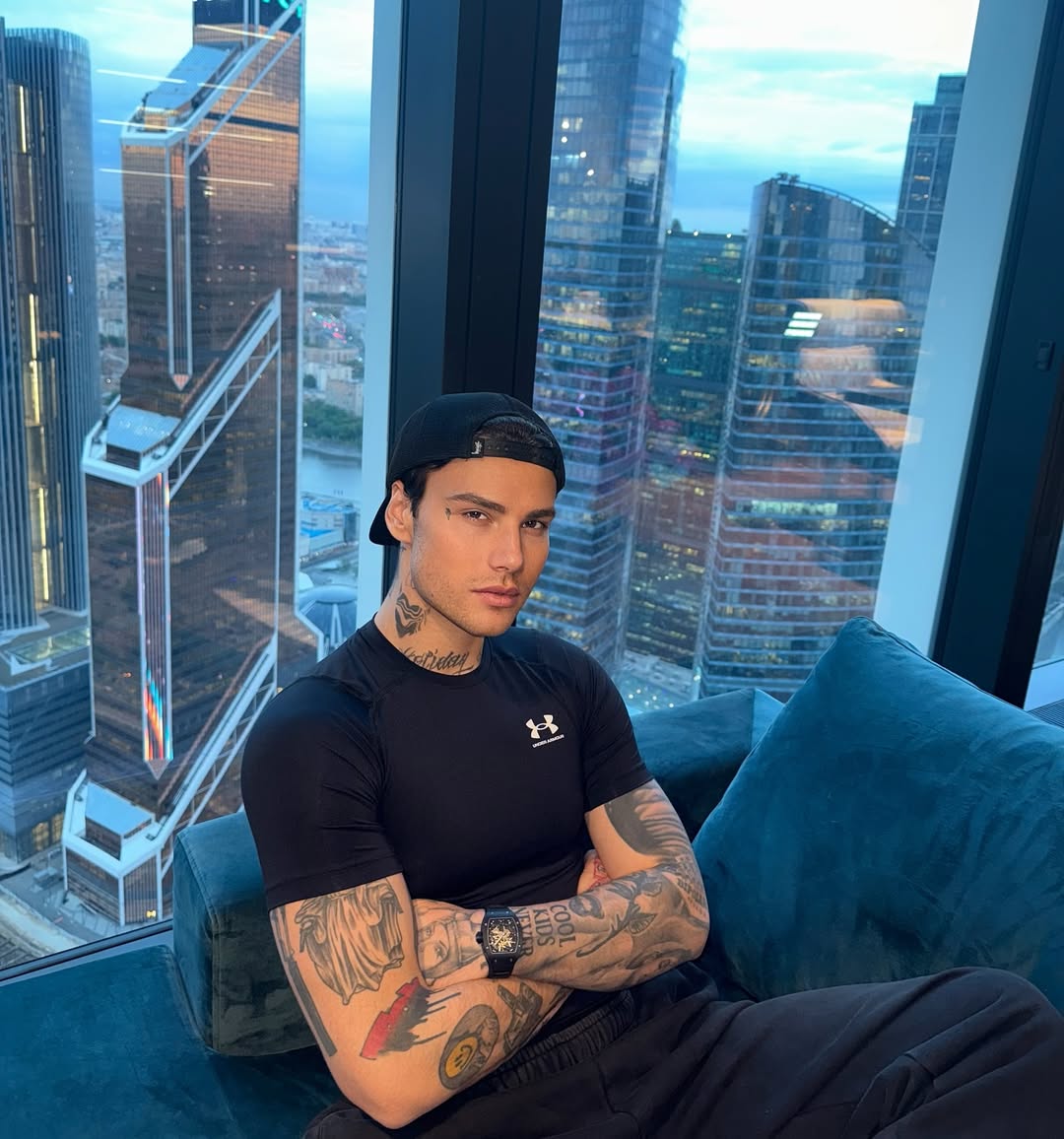 Алхім розлютила мережу: розважалася на концерті артиста, який відкрито підтримав Путіна