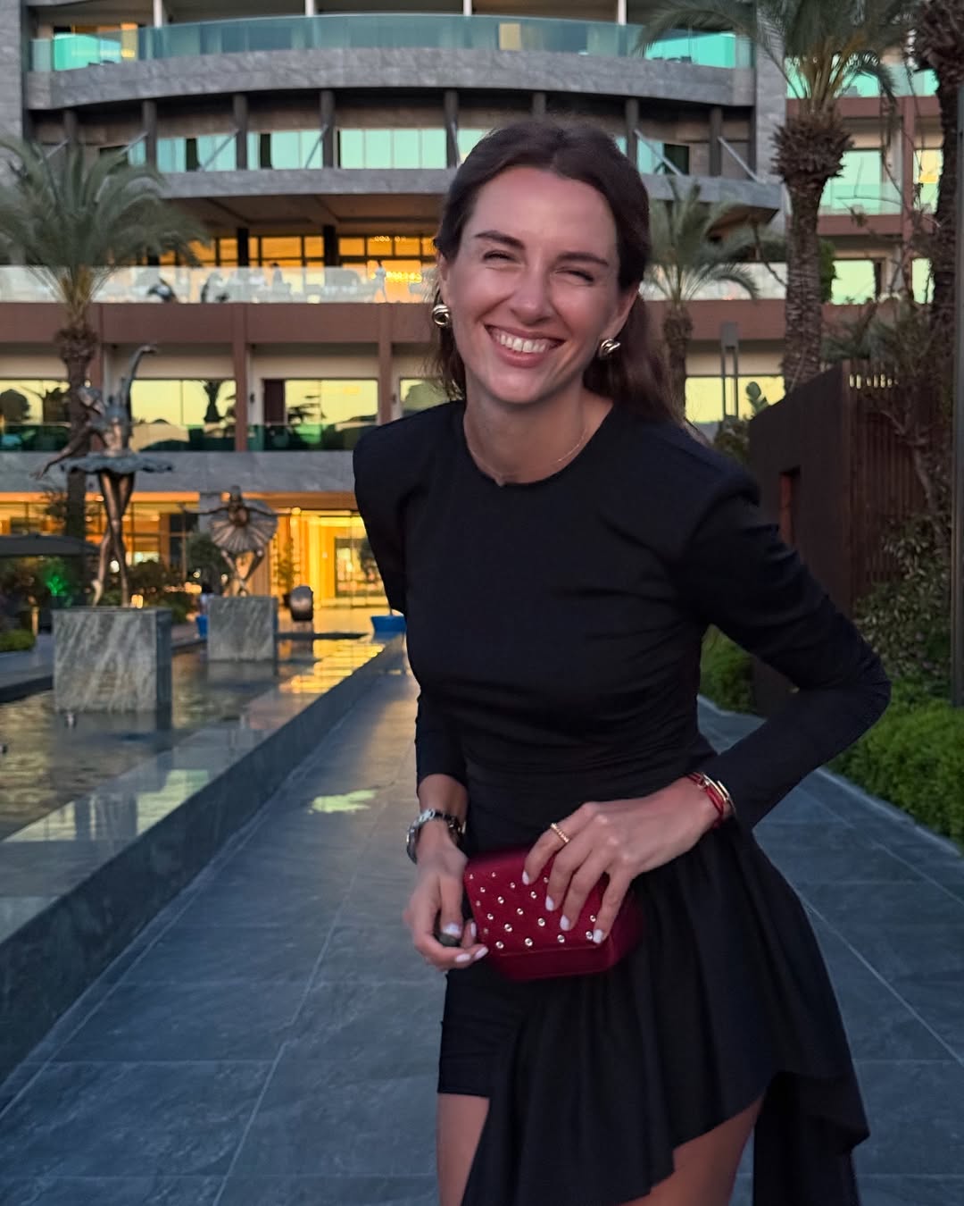 Дружина Решетніка показала "лук", який зводить чоловіків з розуму: скільки коштує (фото)