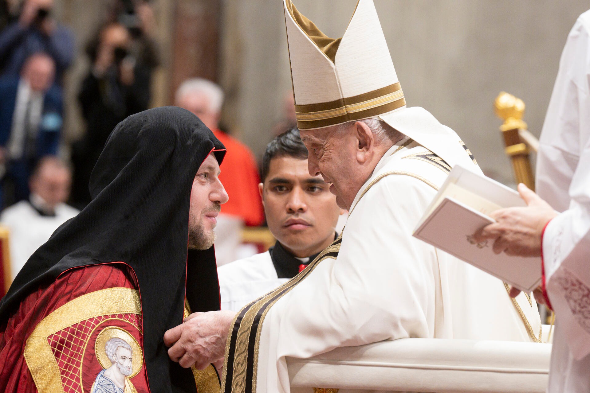Среди кандидатов есть украинец. Кто претендует на кресло Папы Римского