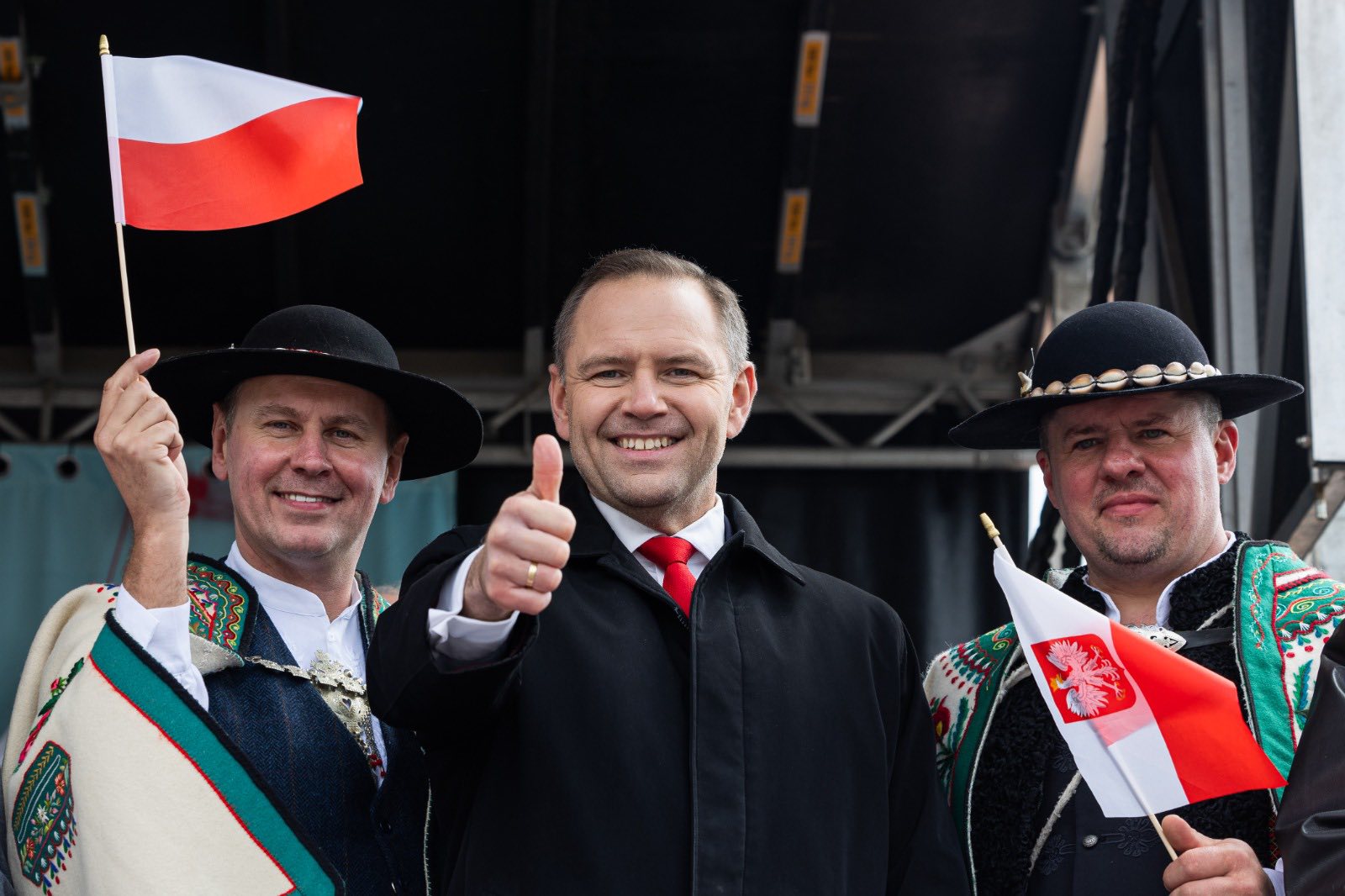 Кандидат в президенты Польши Кароль Навроцкий: кто он и почему критикует Украину