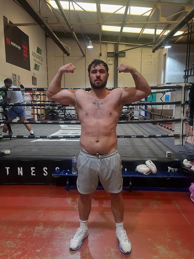 Топ-боксер розкрив гонорари за спаринги з Кличком, Усиком і Ф’юрі: українці - найщедріші