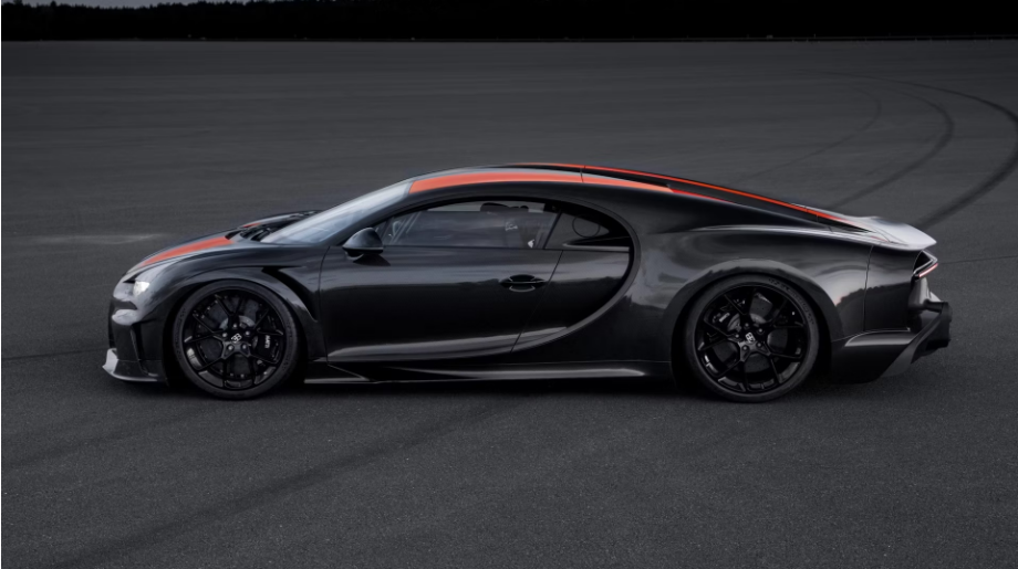 Названо 10 найшвидших автомобілів у світі. Вони "ганяють" до 500 км/год! (фото і відео)