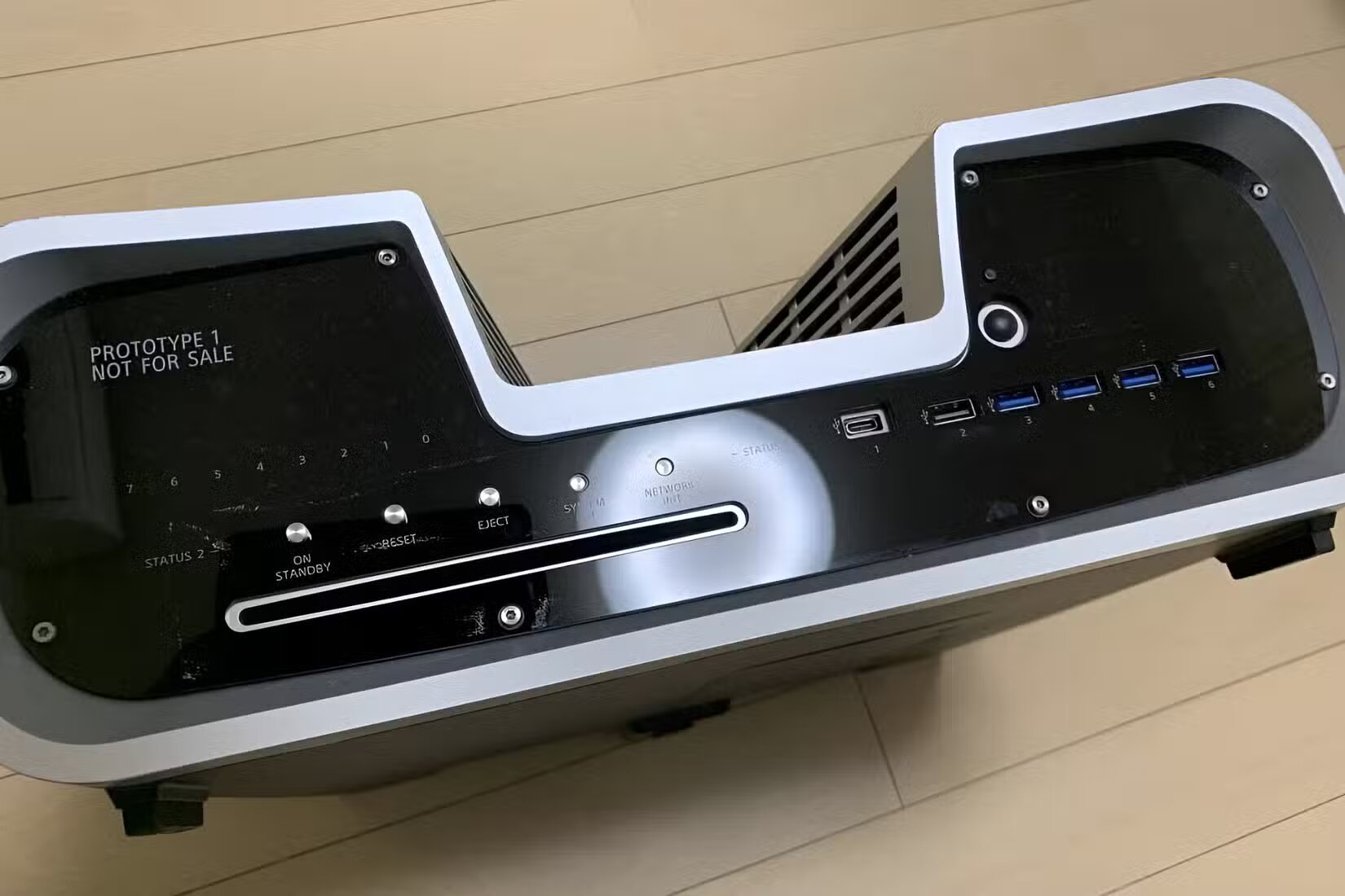 Ігрові чудовиська. 4 найдивніших прототипи консолей, які так і не вийшли