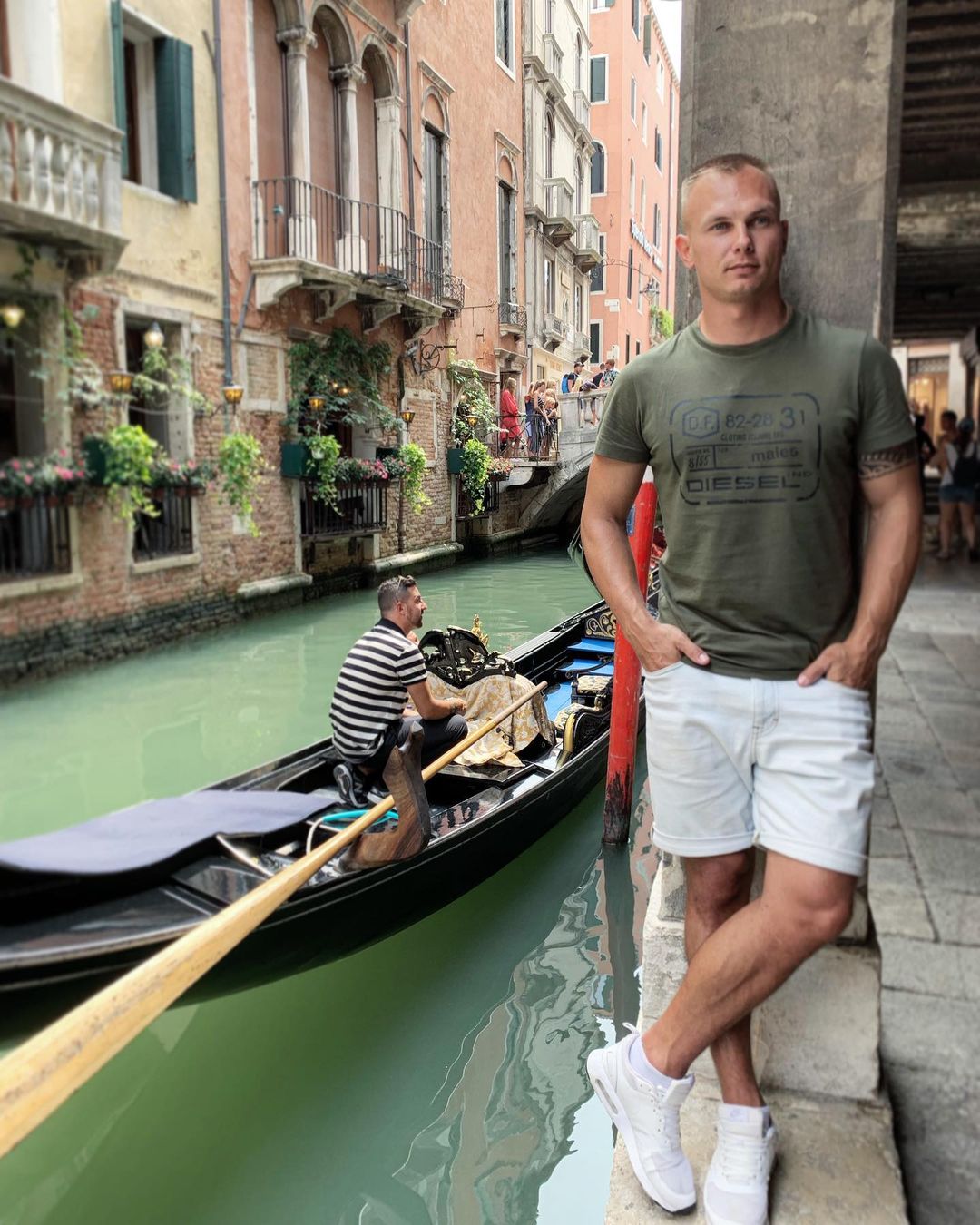 Александр Абраменко - герой Олимпиады с романтической натурой. Вот фото, которые это доказывают