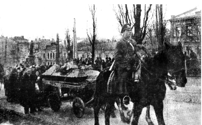 Украина сегодня чтит память Героев Крут: исторические фото и архивные документы