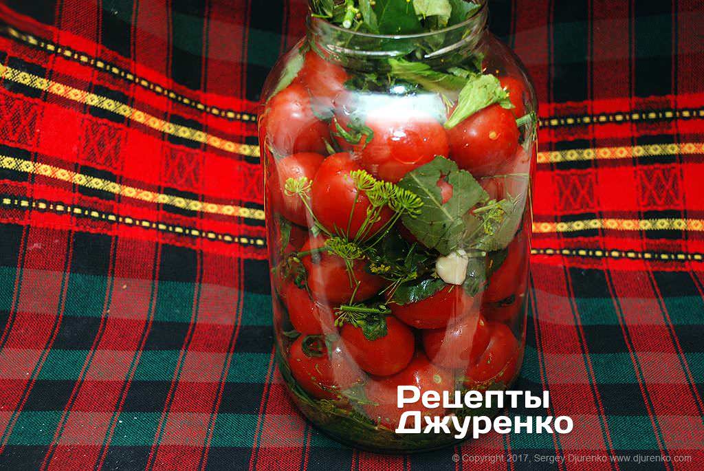 Квашеные помидоры, которые долго хранятся: раскрыт секрет идеальной закуски!