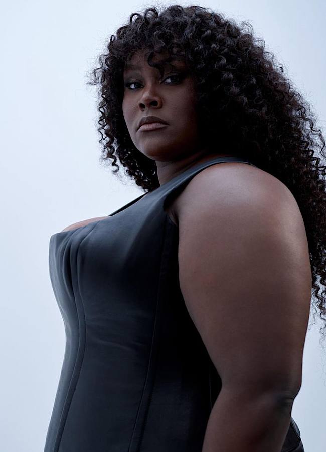 Янголи Victoria’s Secret вже не ті. Пишні форми і відсутність комплексів - новий стандарт