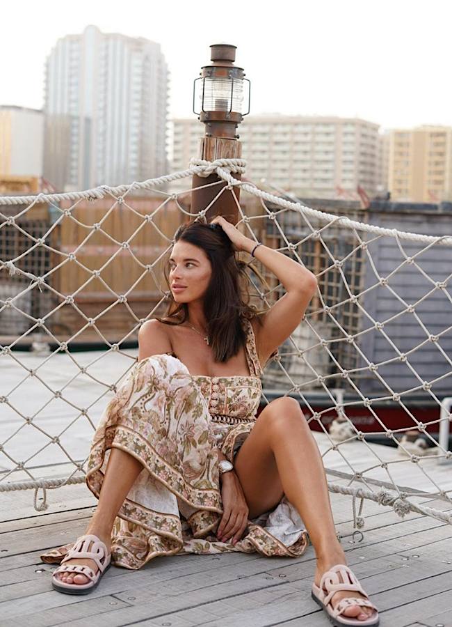 10 найгарячіших образів дружини Олександра Усика: око не відірвати