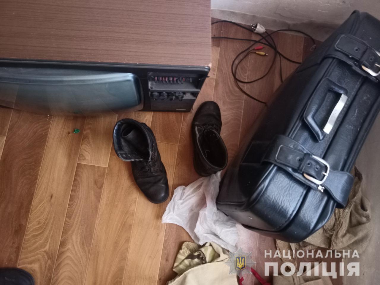 Мошенники под видом волонтеров воруют у пенсионеров деньги: как не попасться на крючок