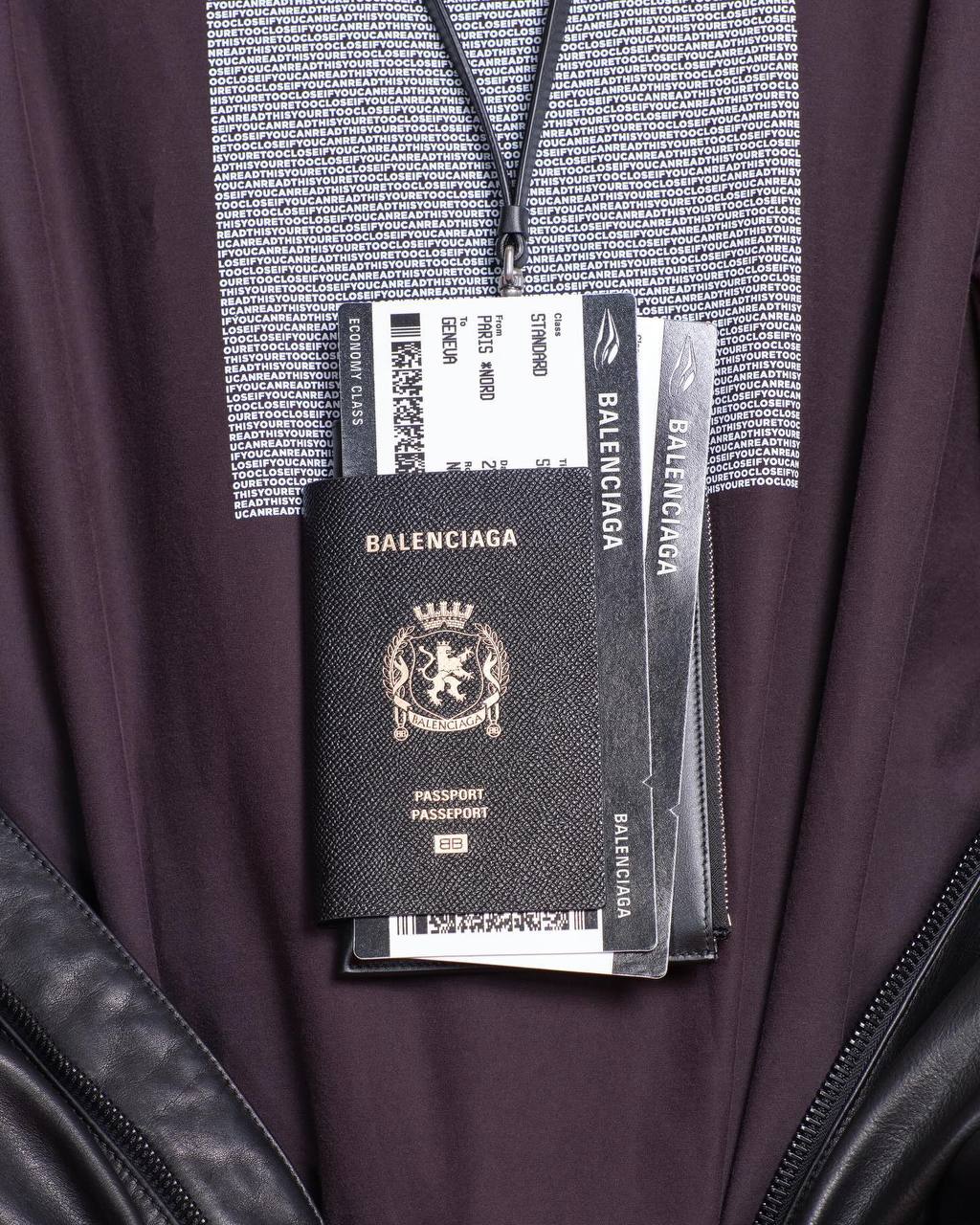 Balenciaga випустили сумки та гаманець, які просто вражають (фото)