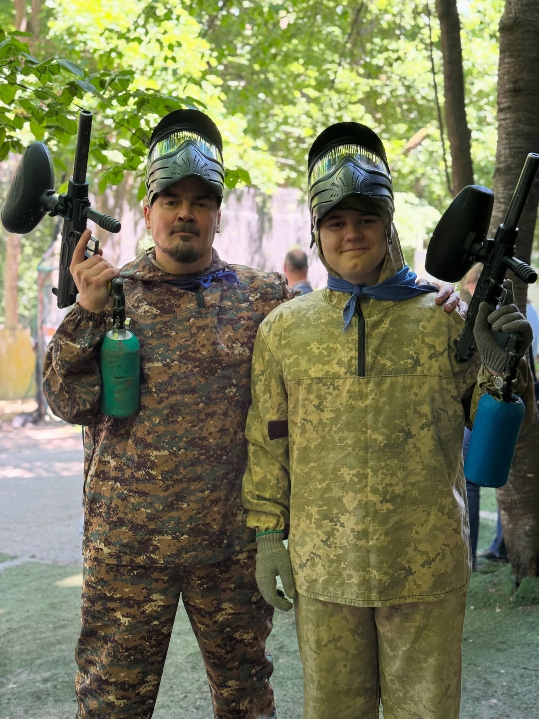 Фагот показався з 14-річним сином та приголомшив їхньою схожістю (фото)