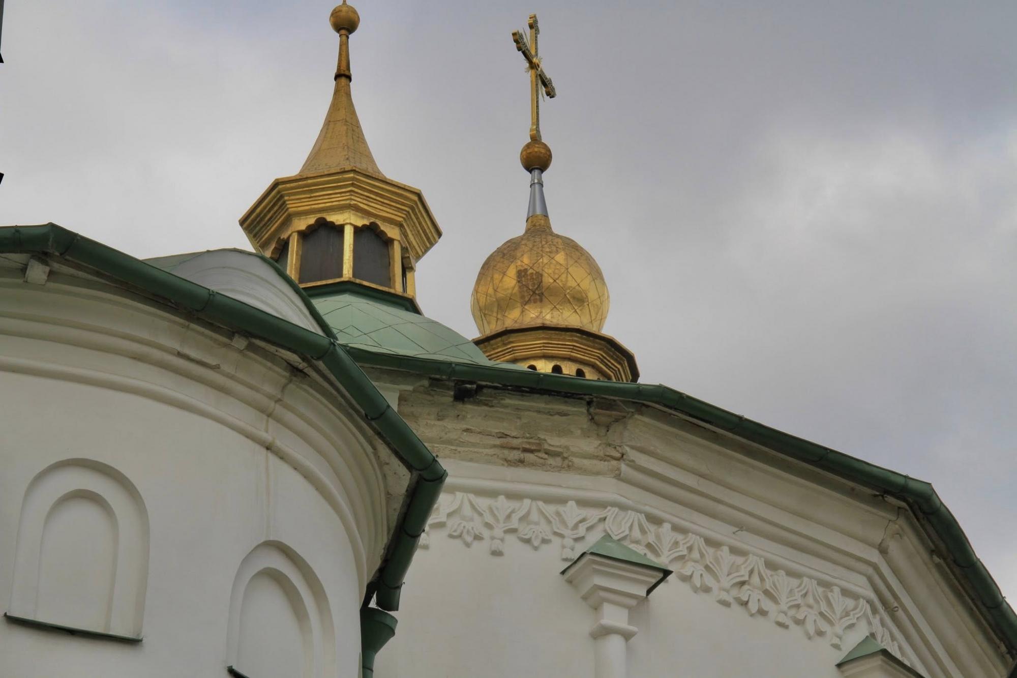 Софійський собор у Києві пошкоджено через обстріл: що кажуть у храмі про наслідки