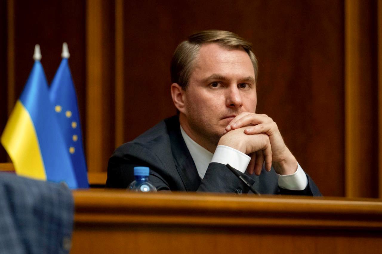 Тиждень протестів. Що Зеленський пропонує НАБУ і САП в новому законопроєкті