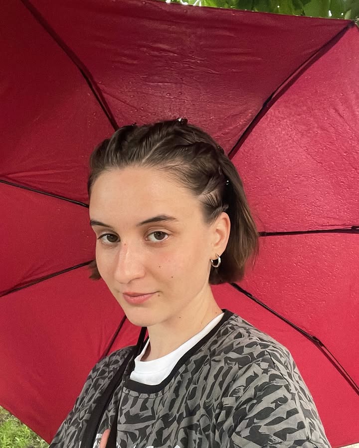 Исполнительница хита "Паровая машина" и звезда TikTok вступила в ряды ВСУ