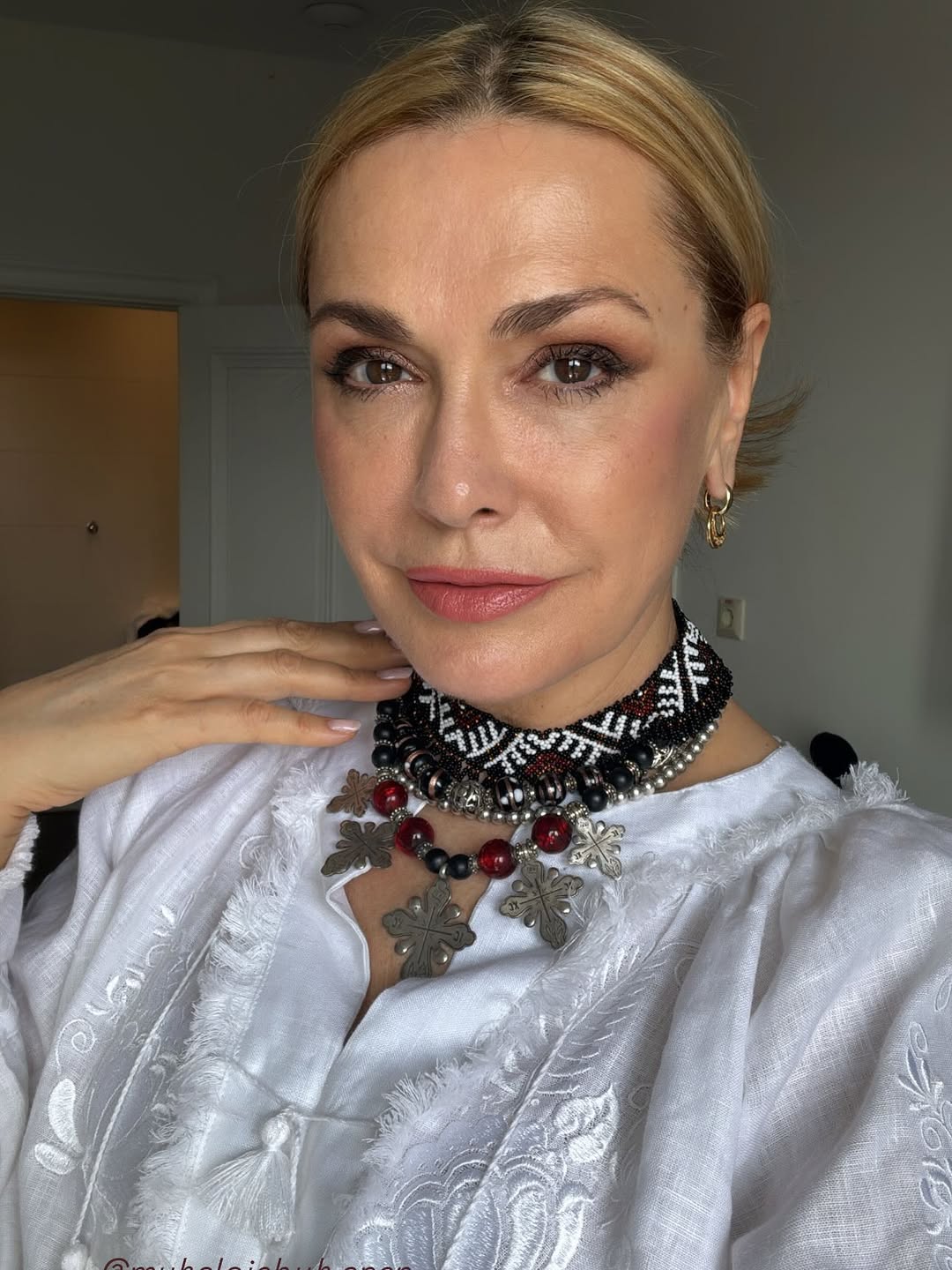 "Надсилали за мною приватні літаки": Сумська розповіла про заможніх залицяльників