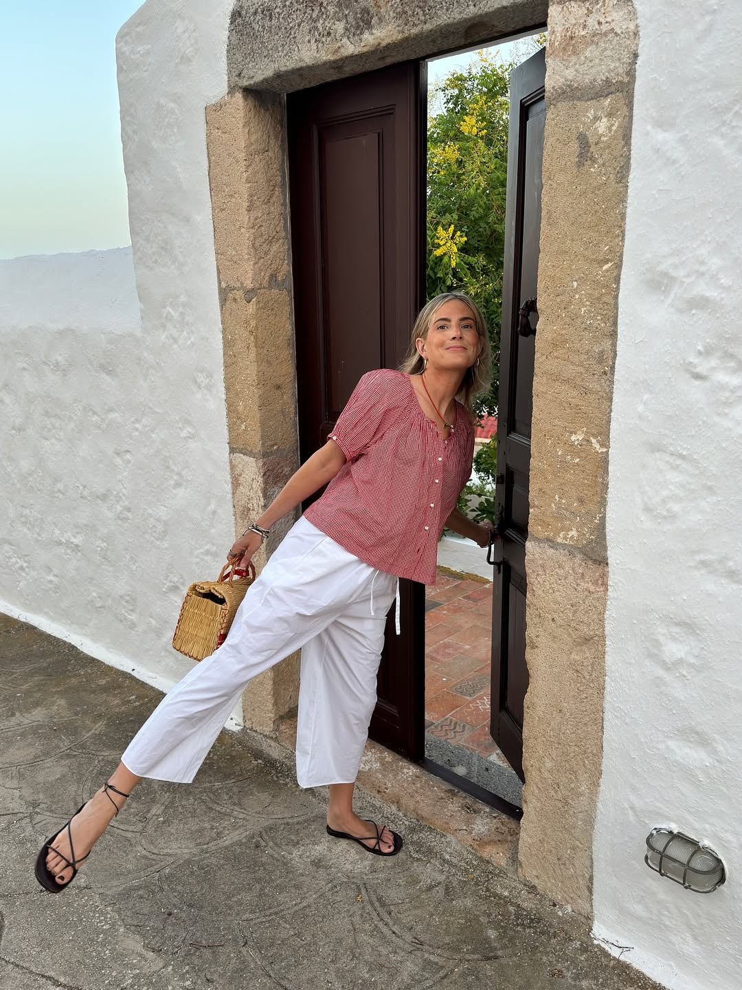 Горошок, клітинка, морські мотиви: трендові принти, які ще довго не вийдуть з моди