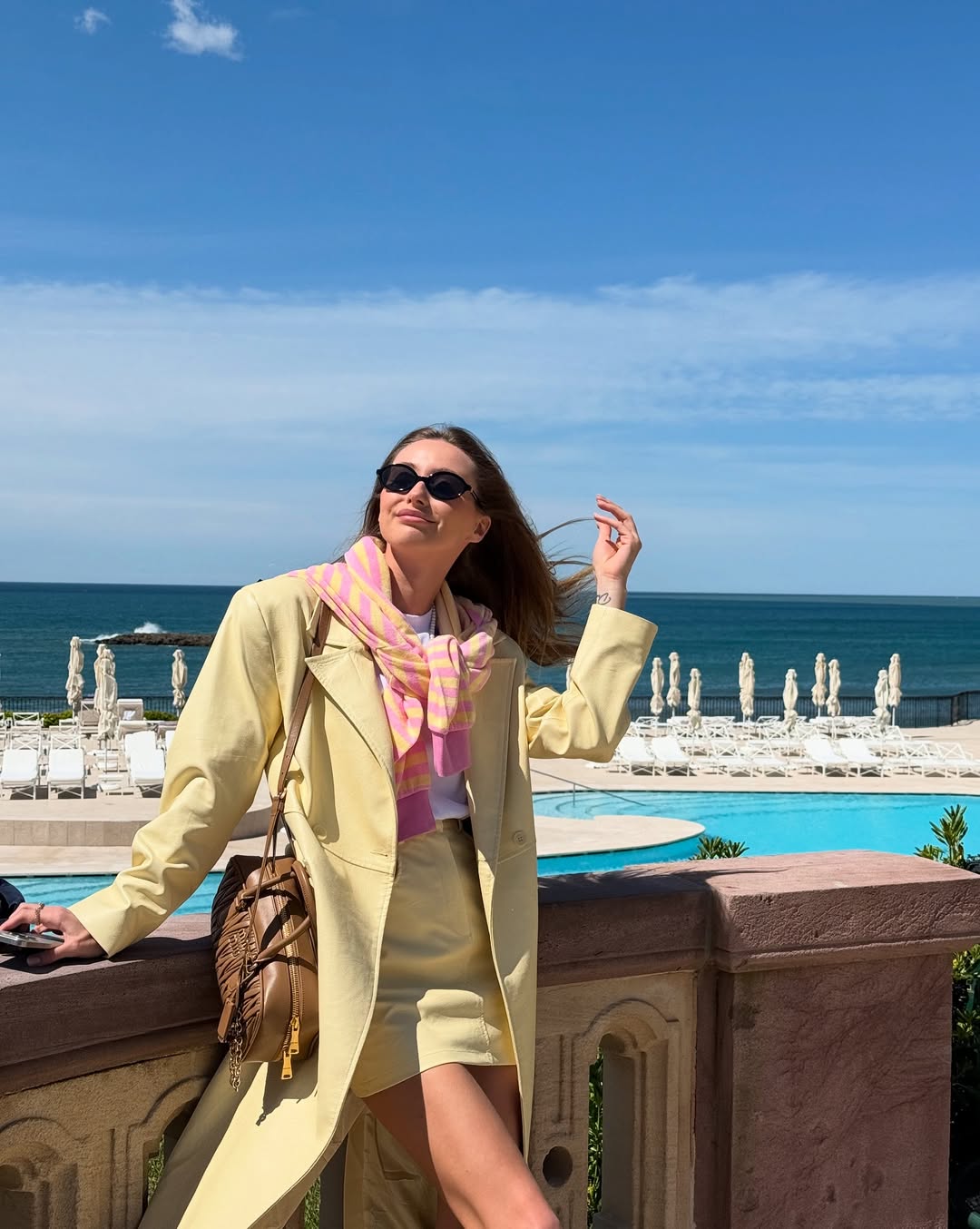 З сумкою за 130 тисяч і в трендових лоферах. Колишня Тищенка показала яскравий "лук" на весну