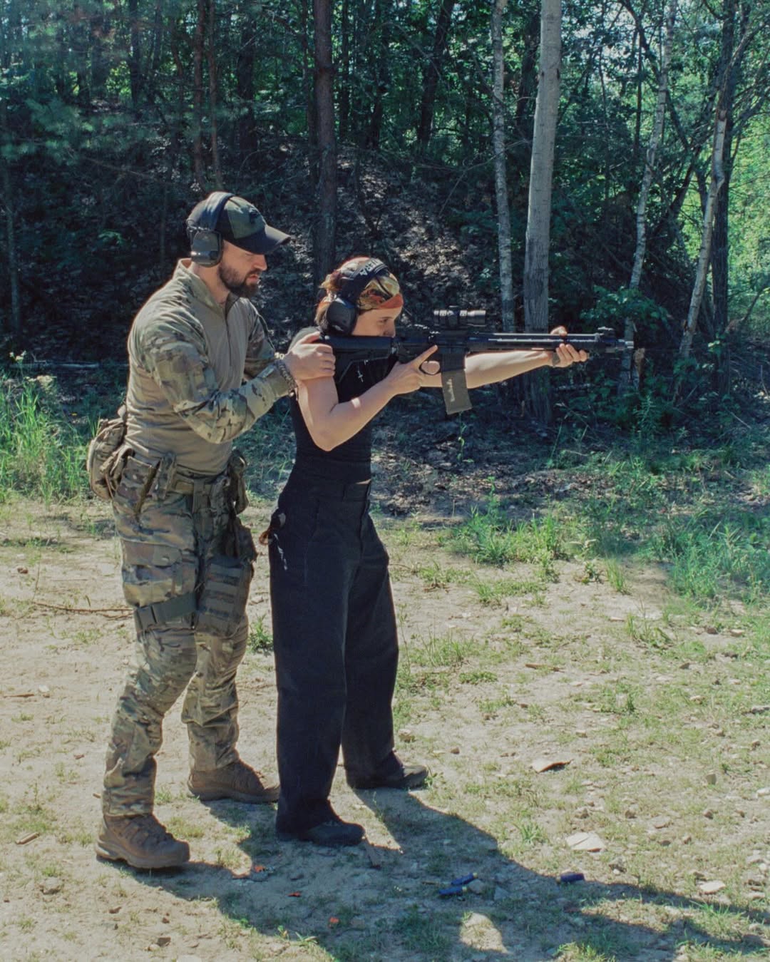 Исполнительница хита "Паровая машина" и звезда TikTok вступила в ряды ВСУ