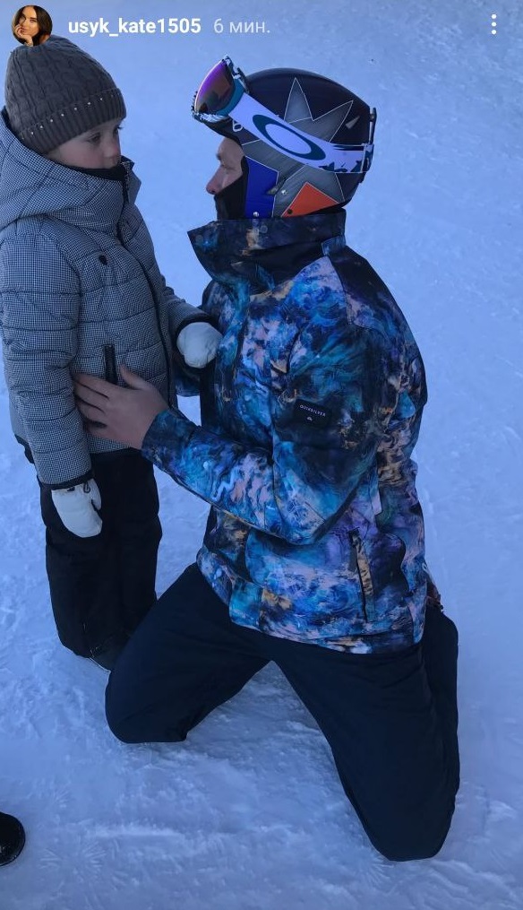 Дружина Усика показала боксера з дітьми: щемливі сімейні фото