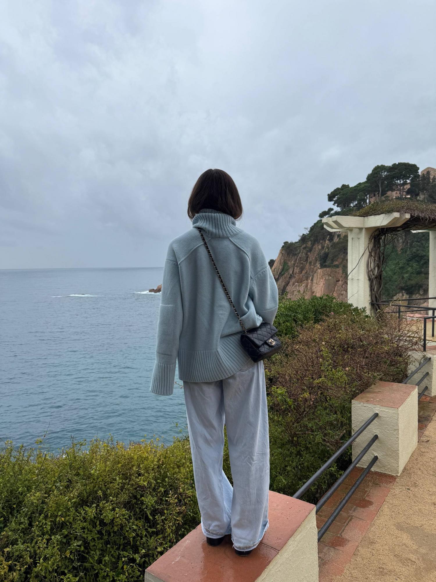 Лофери - тренд весни 2026: "лук" дружини Остапчука, що виглядає на мільйон