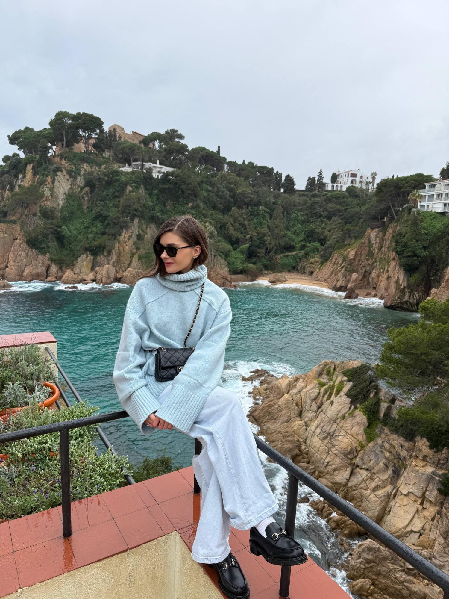 Лофери - тренд весни 2026: "лук" дружини Остапчука, що виглядає на мільйон