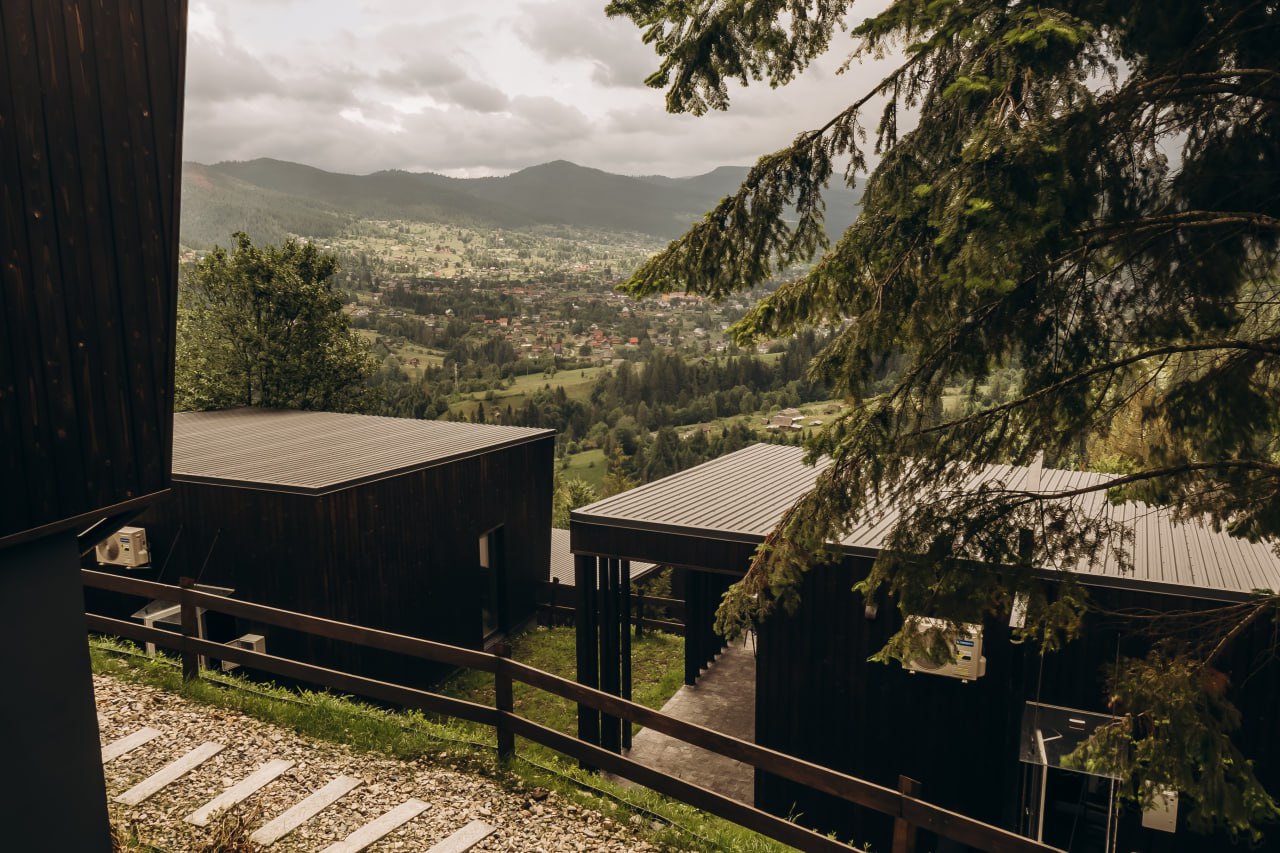 Краса гір та комфорт: де відпочити та що подивитися у Микуличині