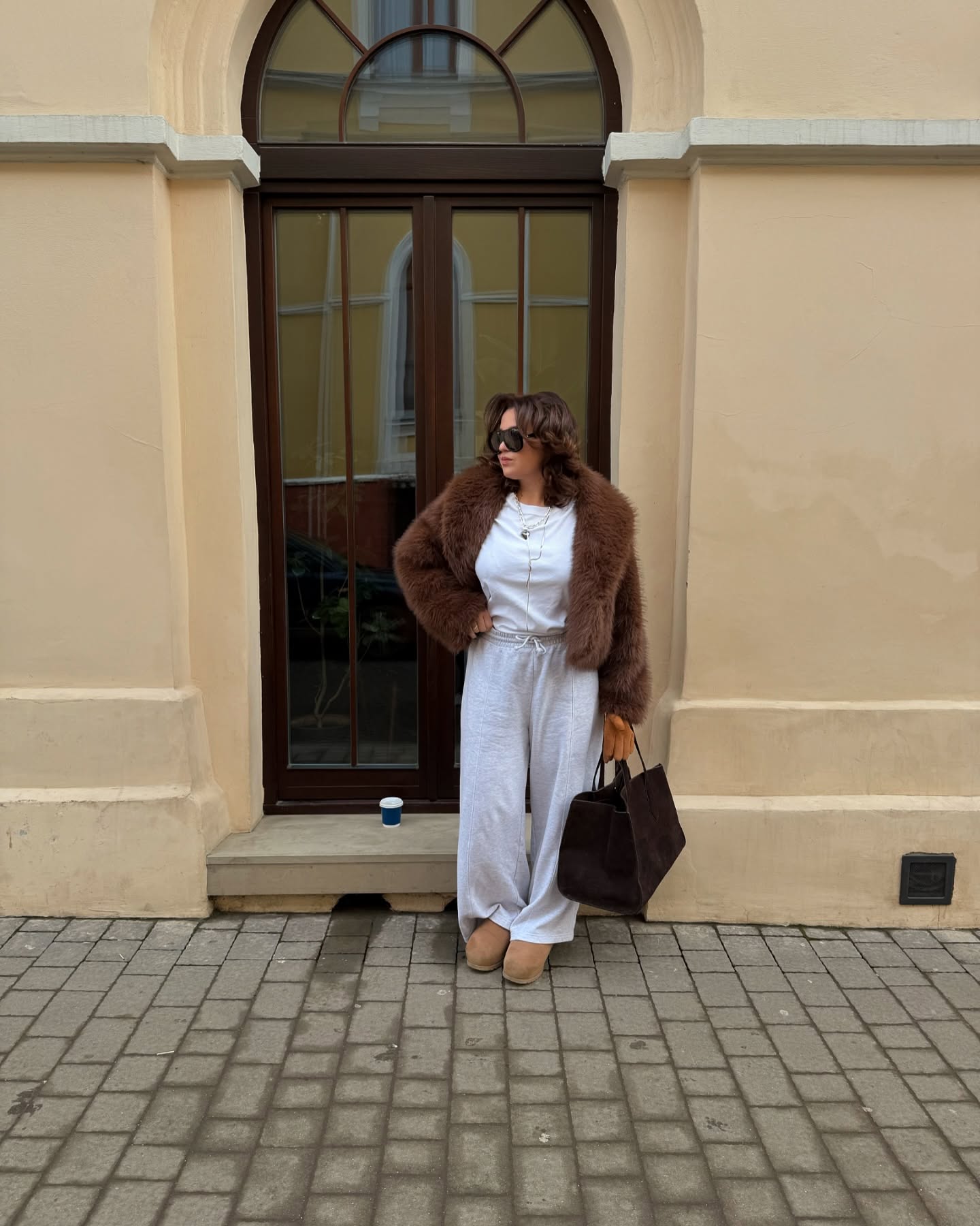 Шубы из искусственного меха стали хитом: как их носят Дорофеева, Люда с Голливуда и финалистка "Холостяка"