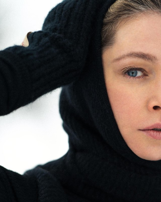 Ефросинина, Брежнева и Джамала показали самые трендовые головные уборы этой зимы: как они выглядят