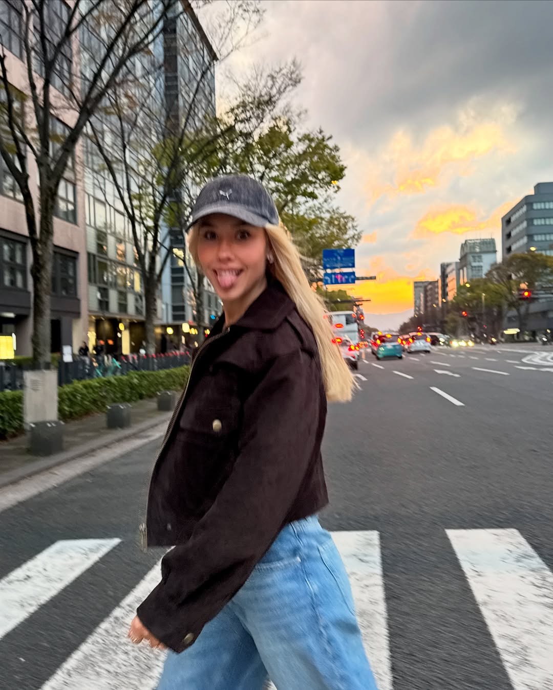 Ці джинси - тренд весни 2025: Даша Квіткова показала наймодніші моделі