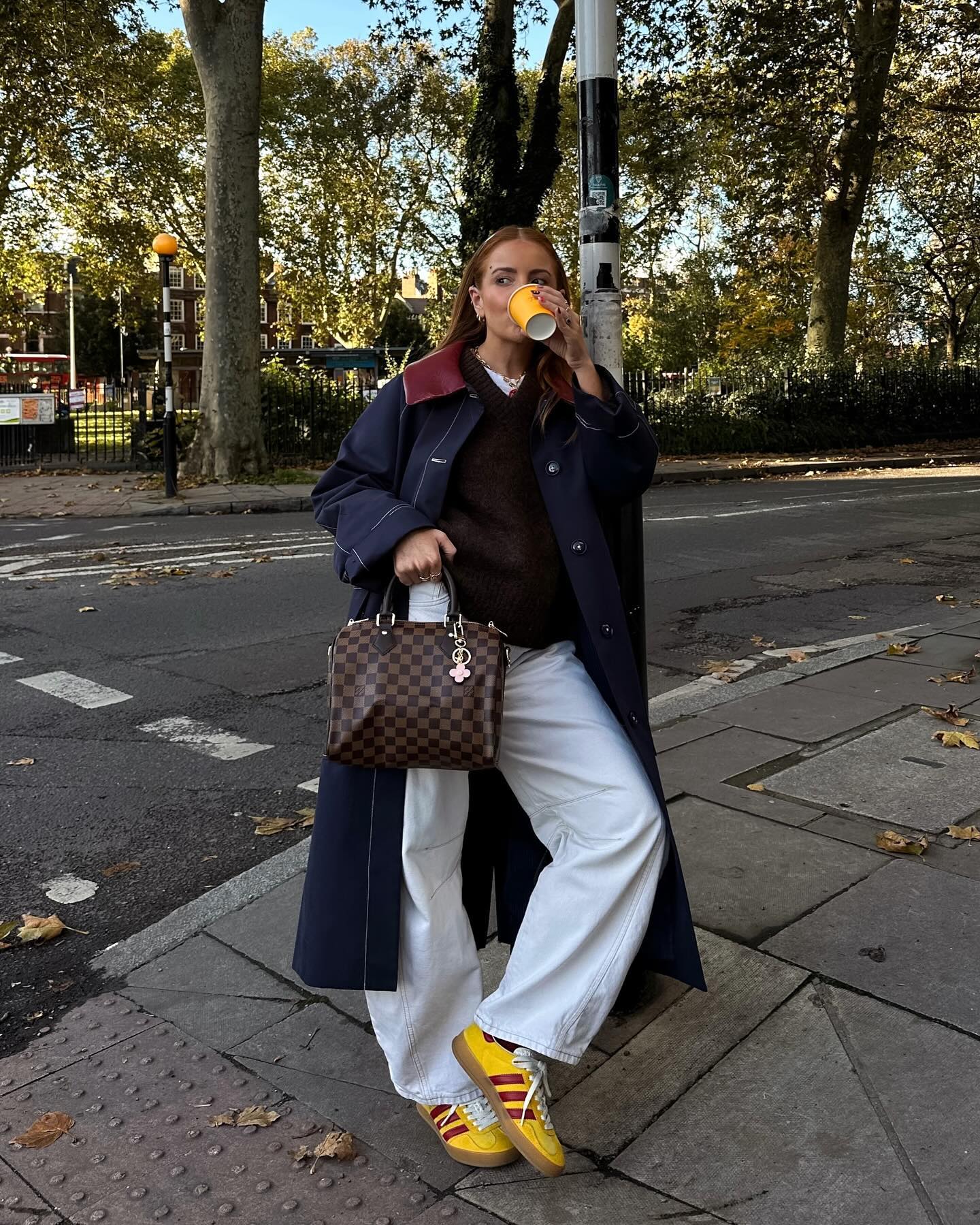 Какие женские кроссовки будут самыми модными весной и летом 2025 года: топ-5 стильных цветов