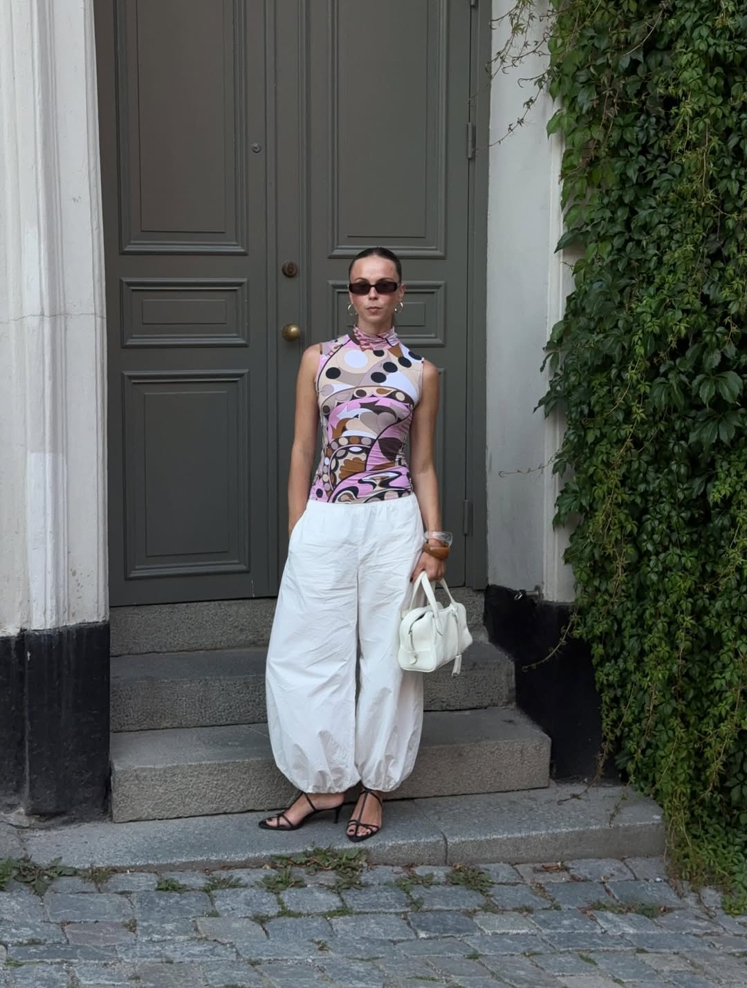 5 модных трендов августа 2025: что носить в последние жаркие дни лета