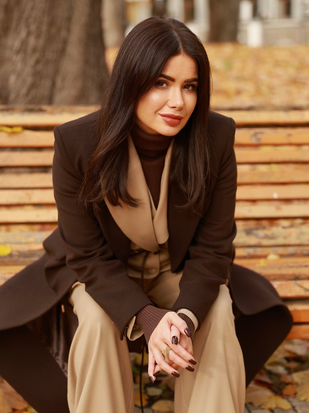 Трендові відтінки і багатошаровість: Шаманська показала ідеальний "лук" на осінь