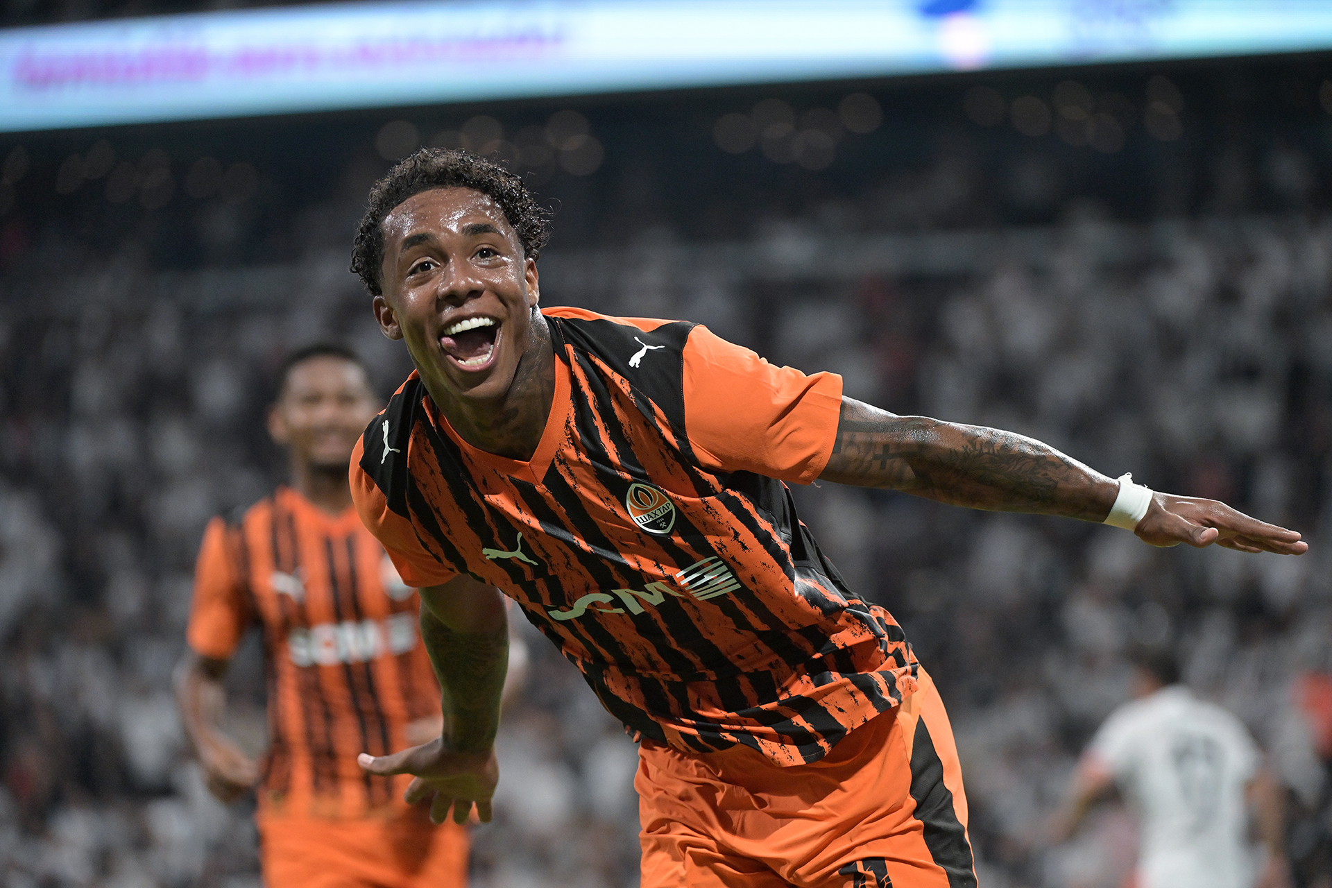 Скільки бразильців стало в "Шахтарі" після трансферу Феррейри та скільки вони коштують