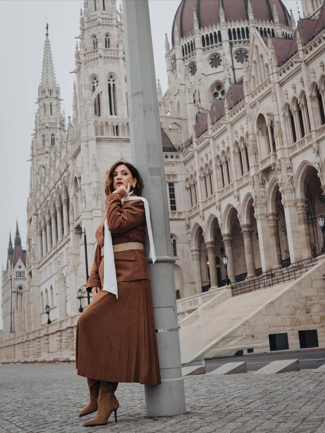 Спідниця плісе і замшеві чоботи: як Цибульська створила ідеальний осінній "лук"