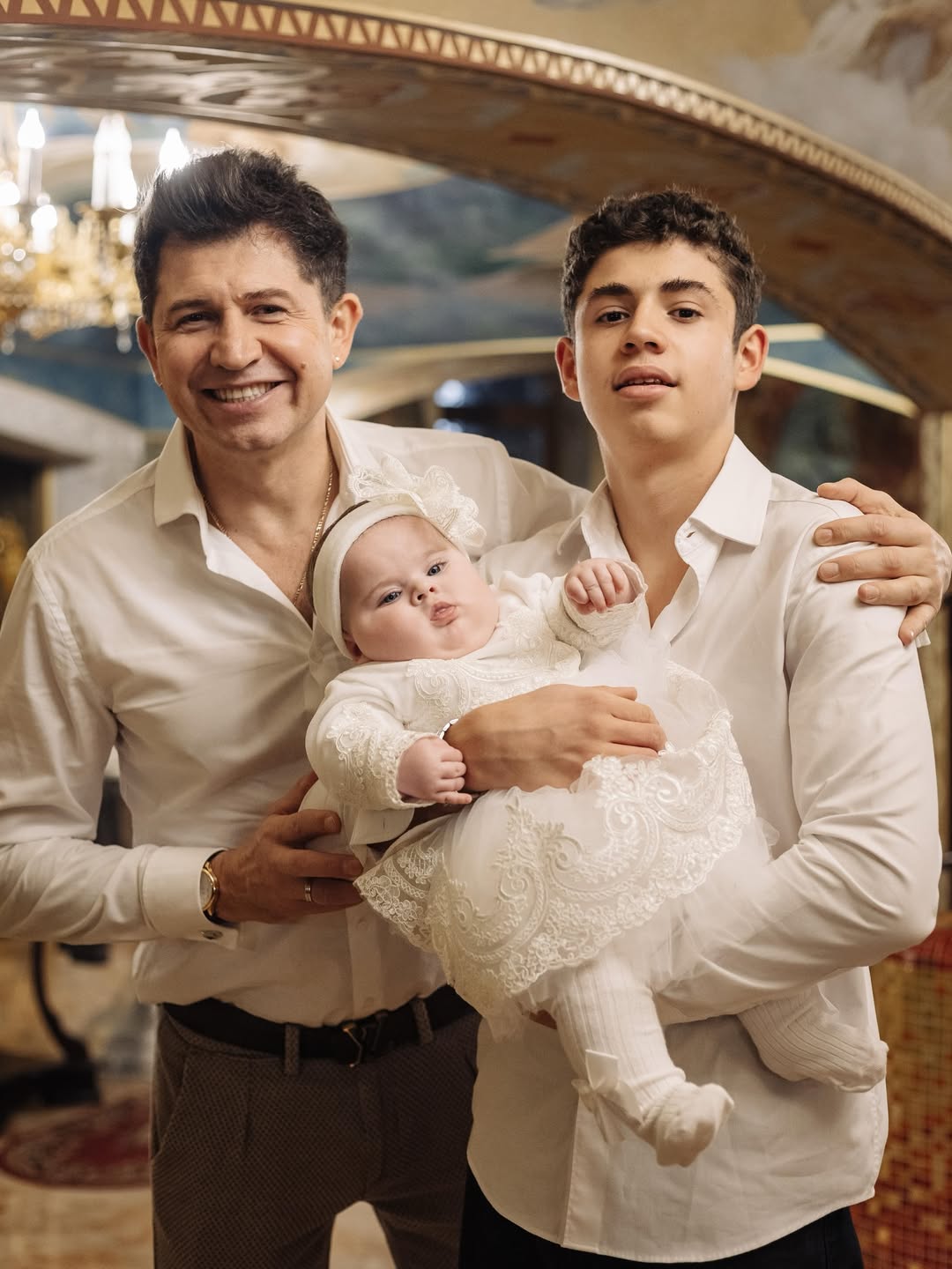 Тримав це в секреті 8 місяців: Джеджула вперше показав обличчя найменшої доньки