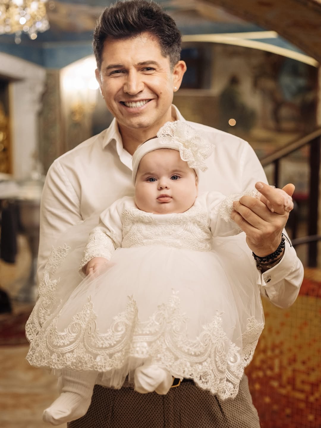 Тримав це в секреті 8 місяців: Джеджула вперше показав обличчя найменшої доньки